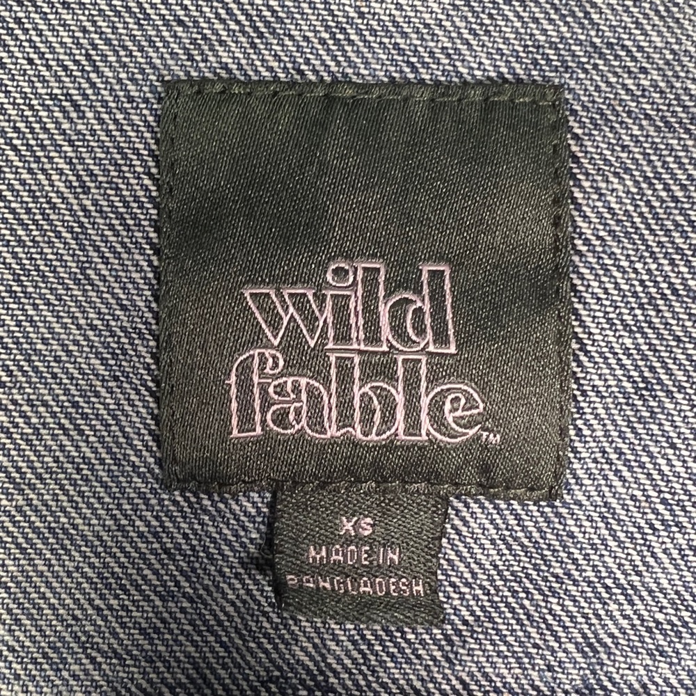 Wild Fable | 100% Cotton Denim Jean Jacket Coat Oversized Women XS Distressed - Picture 3 of 8